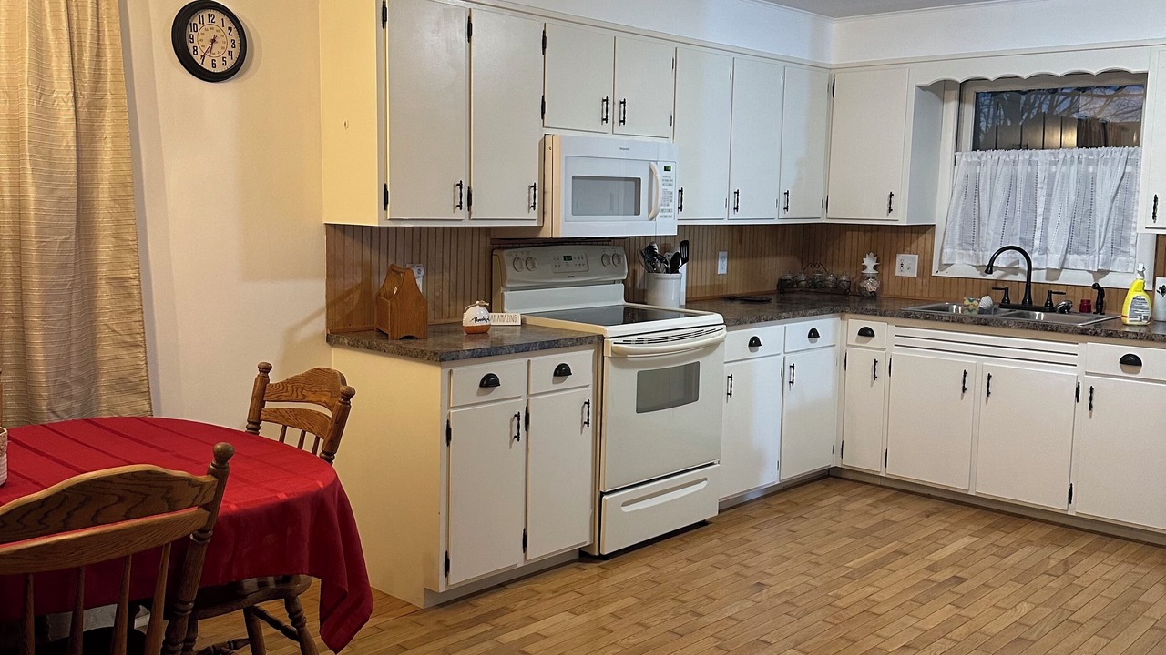 Photo of Kitchen in Uhrichsville