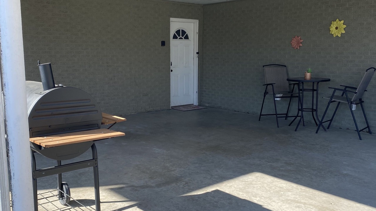Photo of Patio Balcony in Uhrichsville