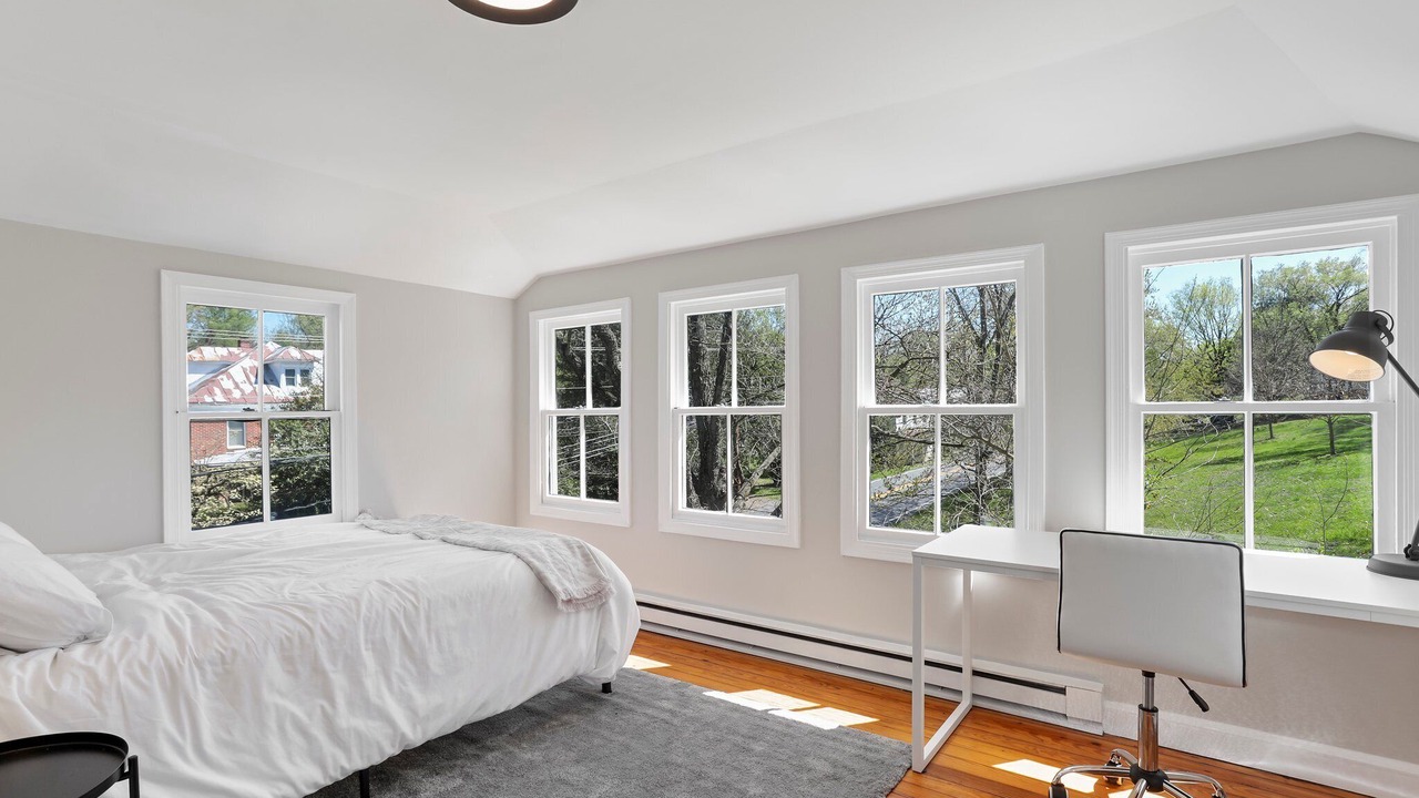 Photo of Bedroom in Shepherdstown