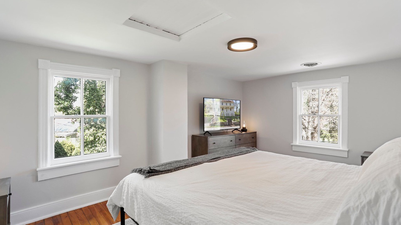 Photo of Bedroom in Shepherdstown