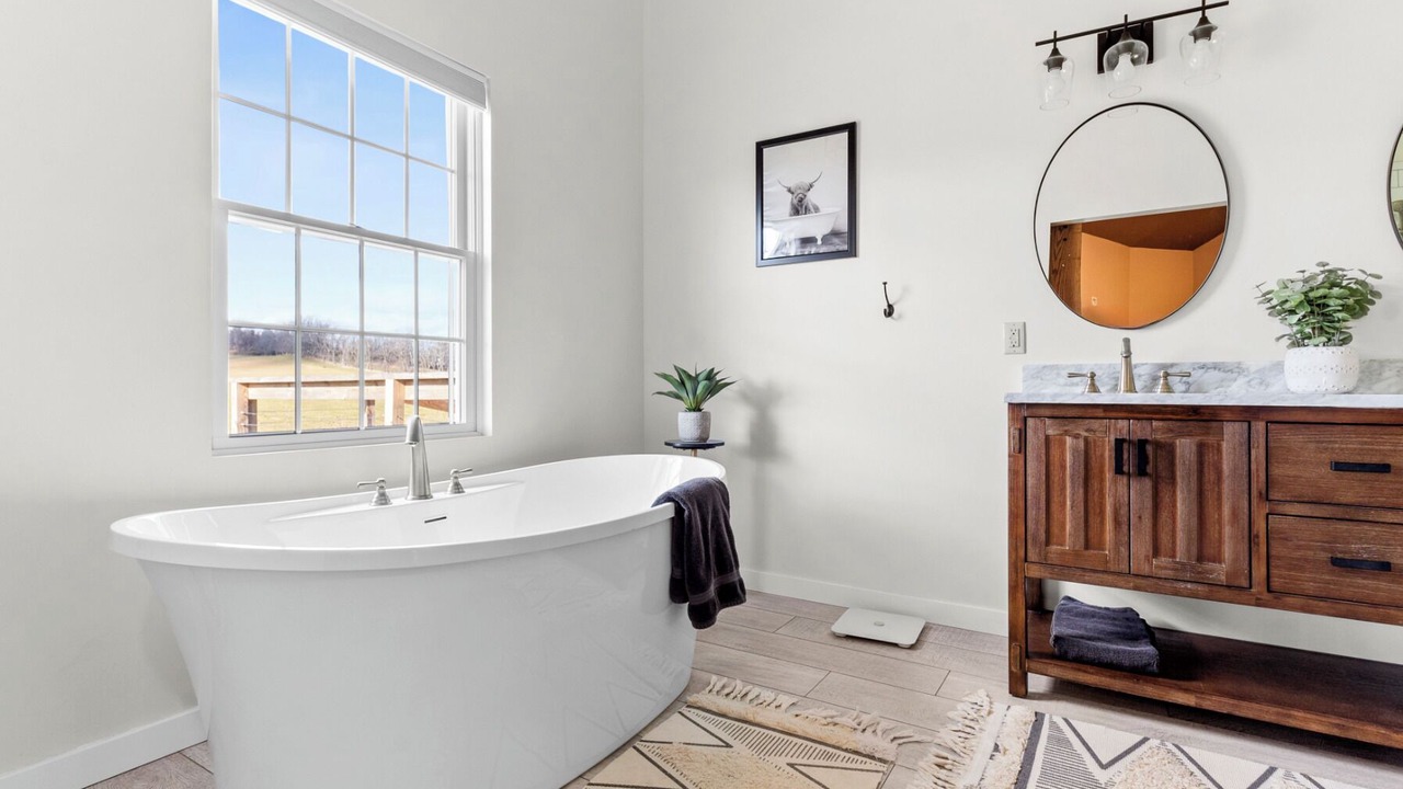 Photo of Bathroom in Canonsburg