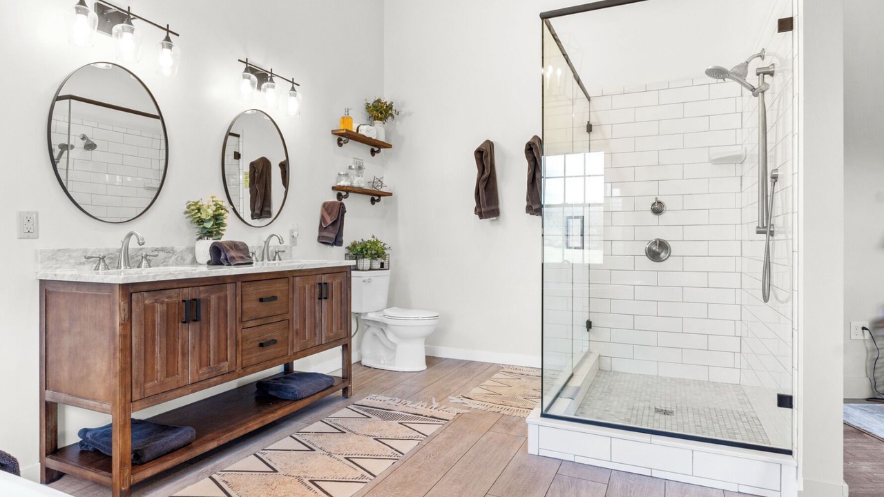 Photo of Bathroom in Canonsburg