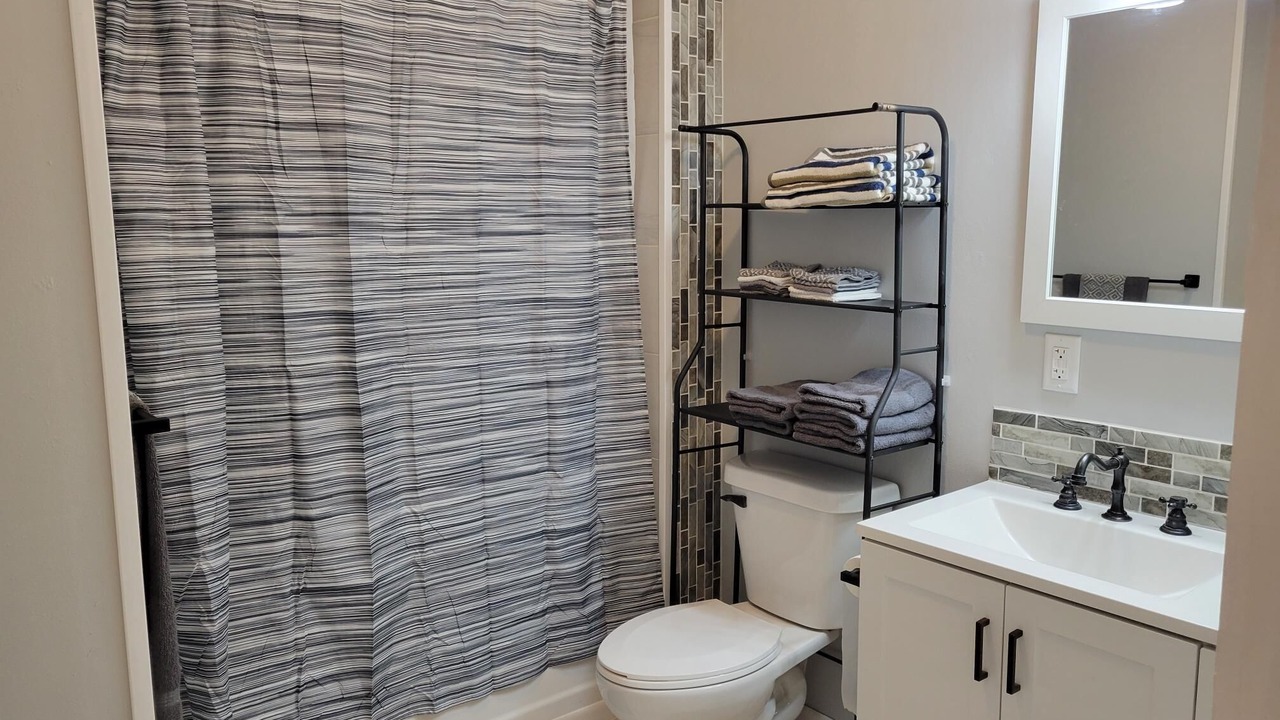 Photo of Bathroom in Conneaut