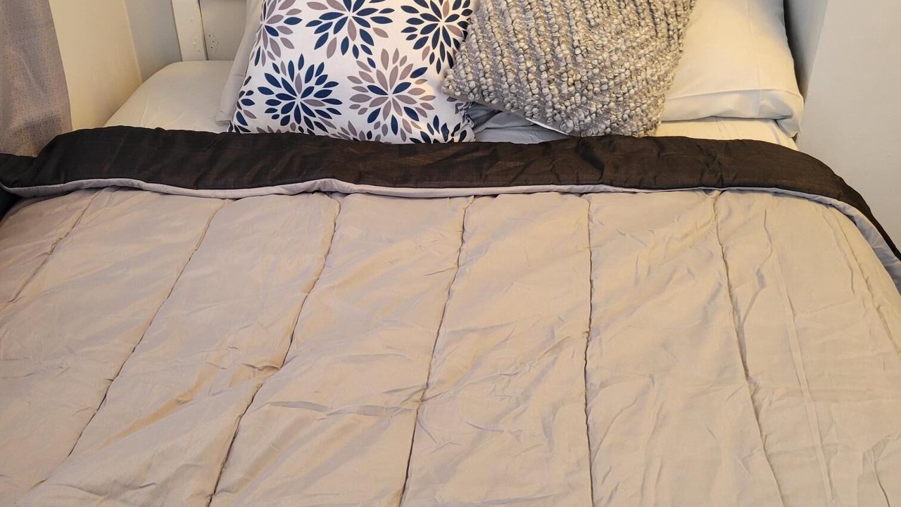 Photo of Bedroom in Conneaut
