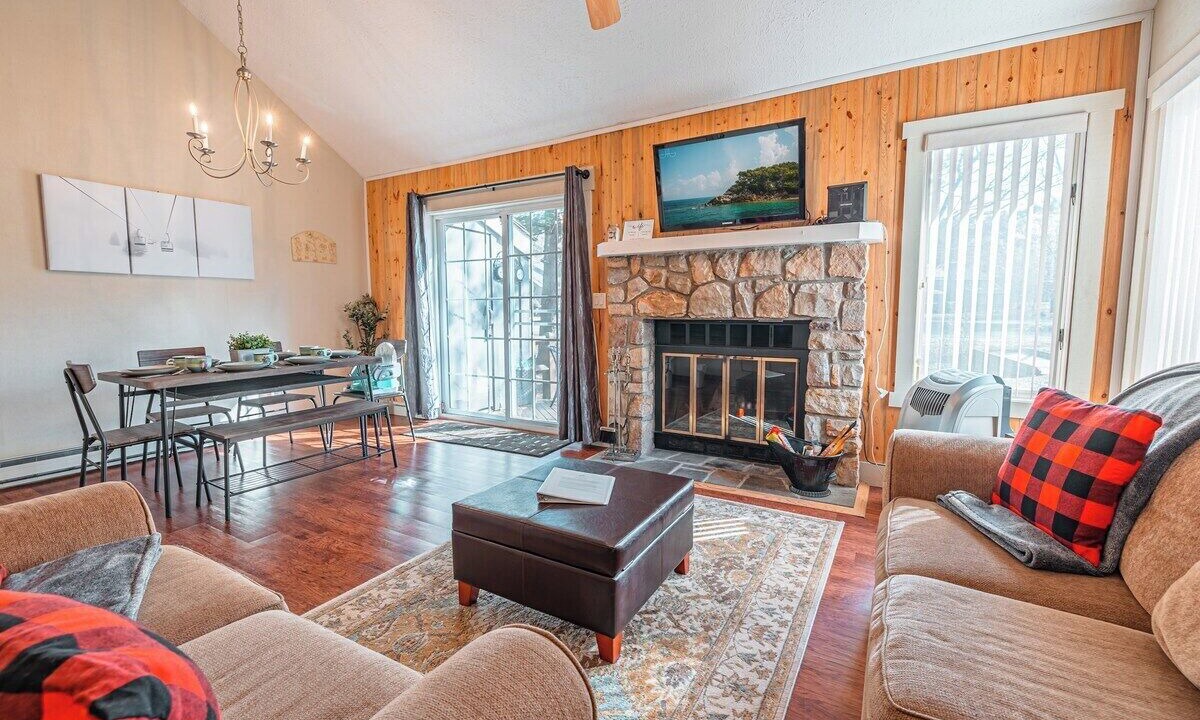 Photo of Livingroom in White Haven
