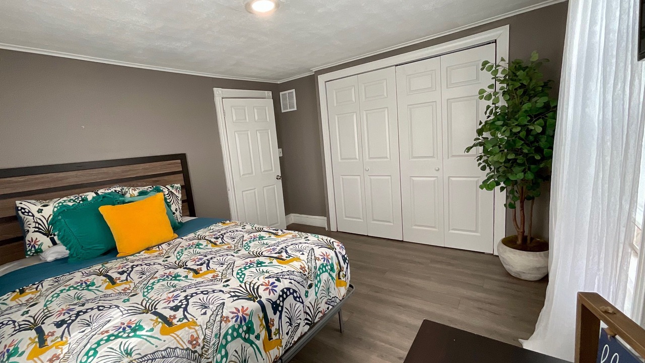 Photo of Bedroom in Neptune City