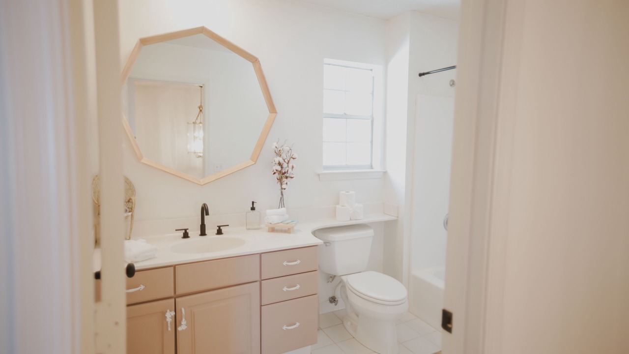 Photo of Bathroom in Ooltewah