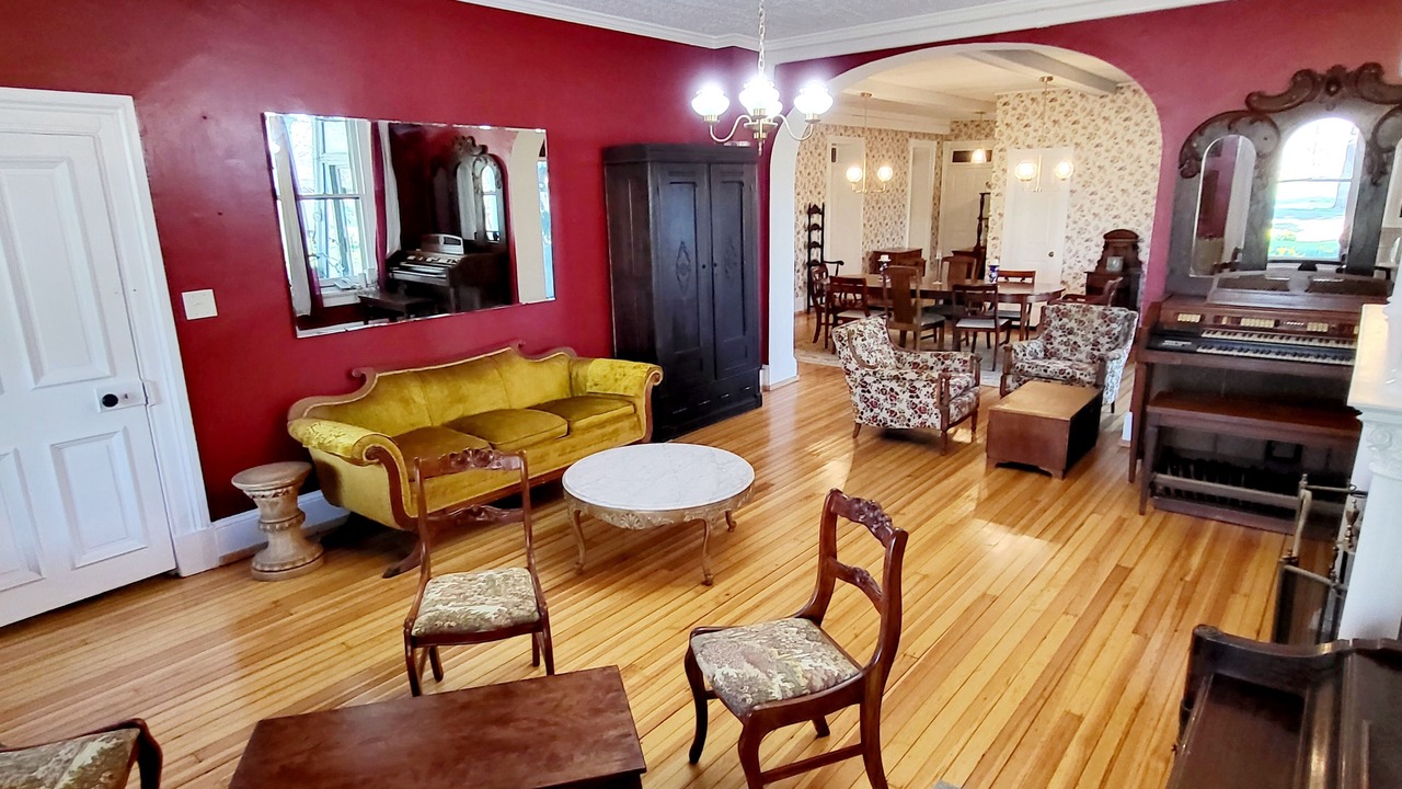 Photo of Livingroom in Frederick