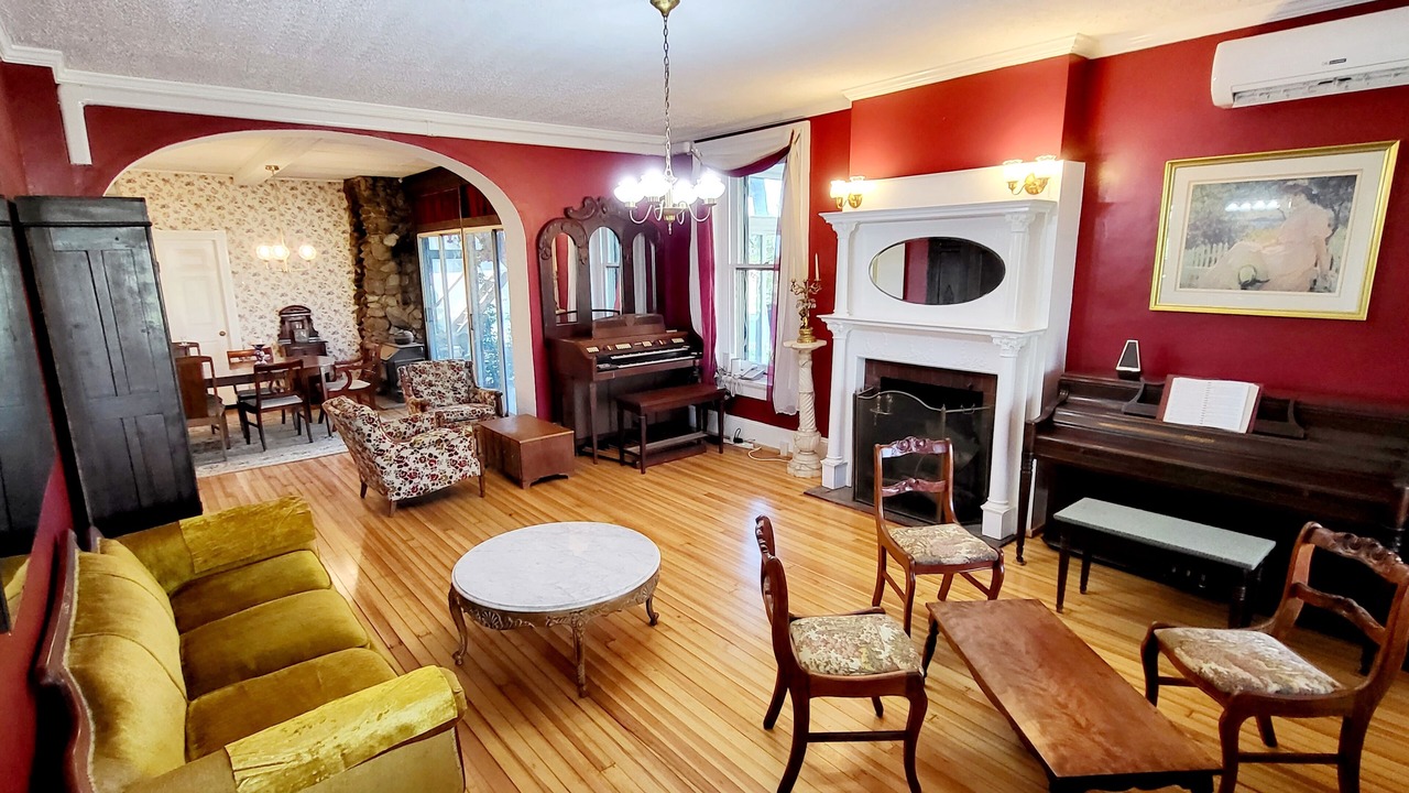 Photo of Livingroom in Frederick