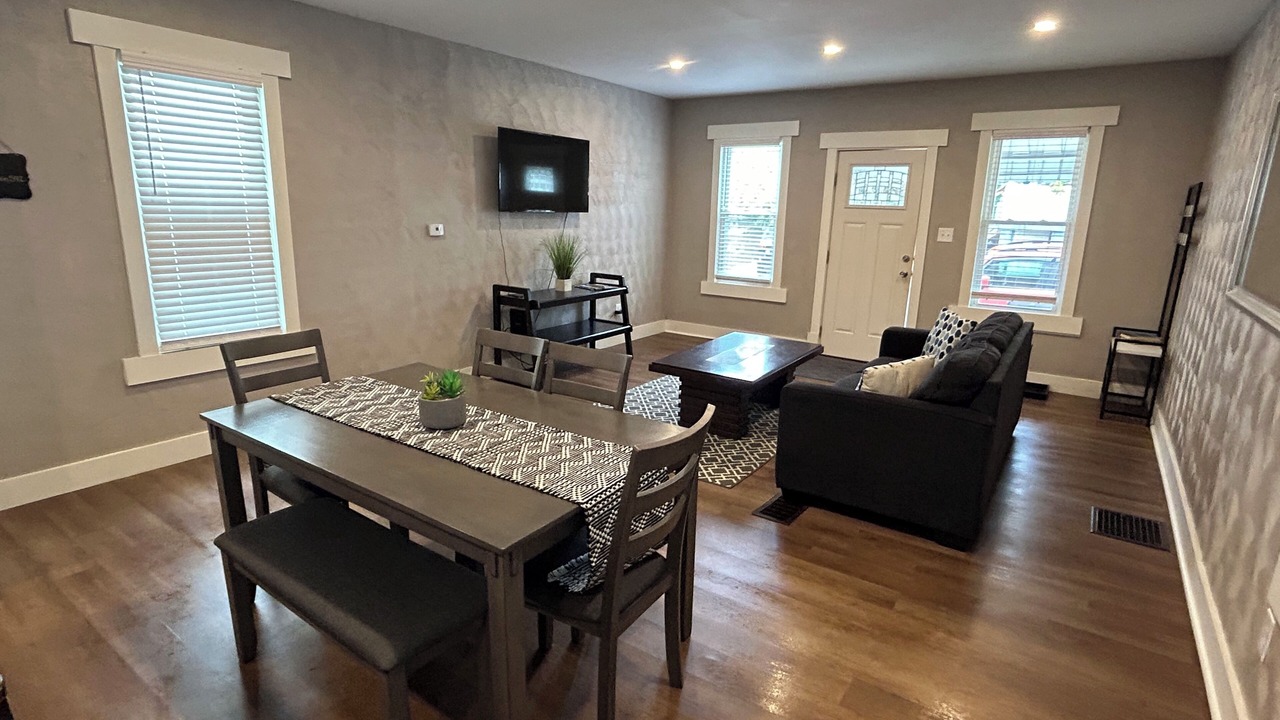 Photo of Livingroom in Greensburg
