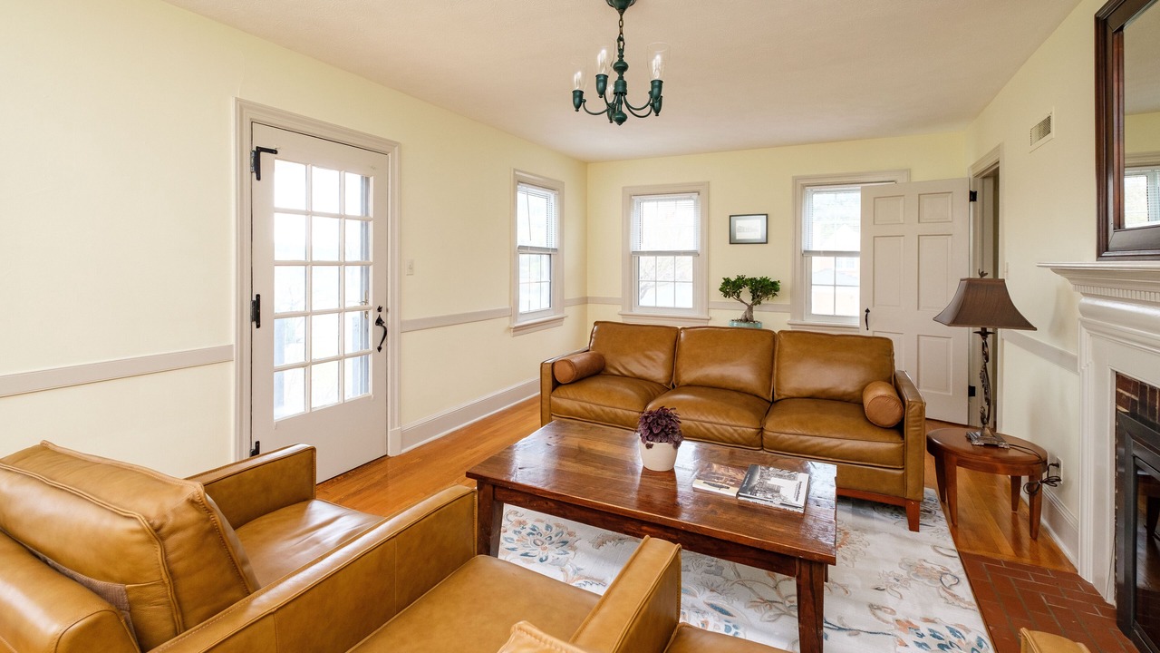 Photo of Livingroom in Harrisonburg