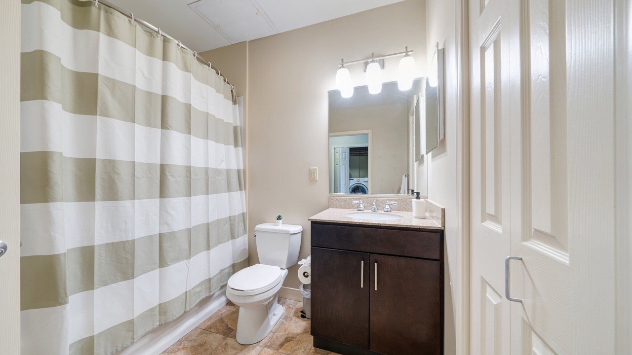 Photo of Bathroom in Downtown Pittsburgh