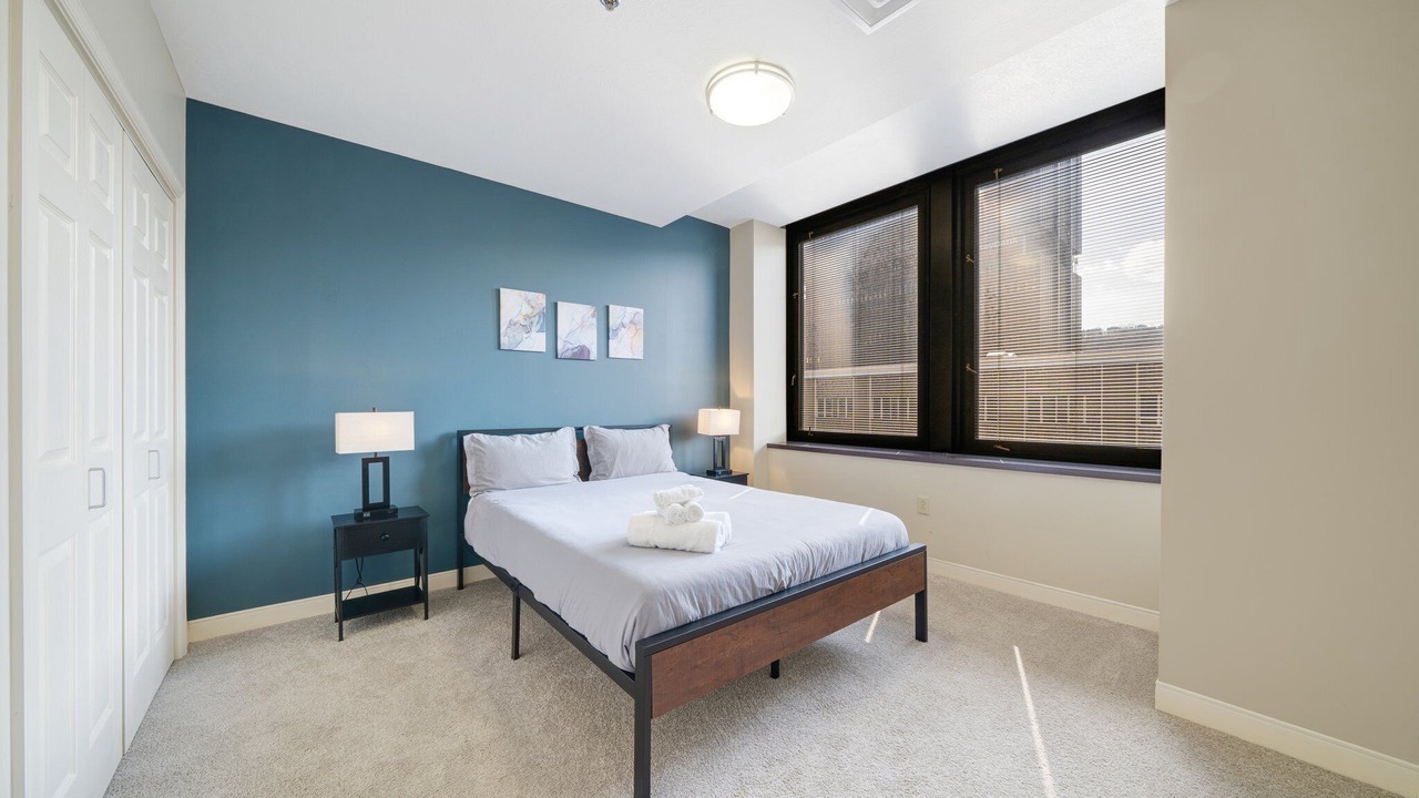 Photo of Bedroom in Downtown Pittsburgh