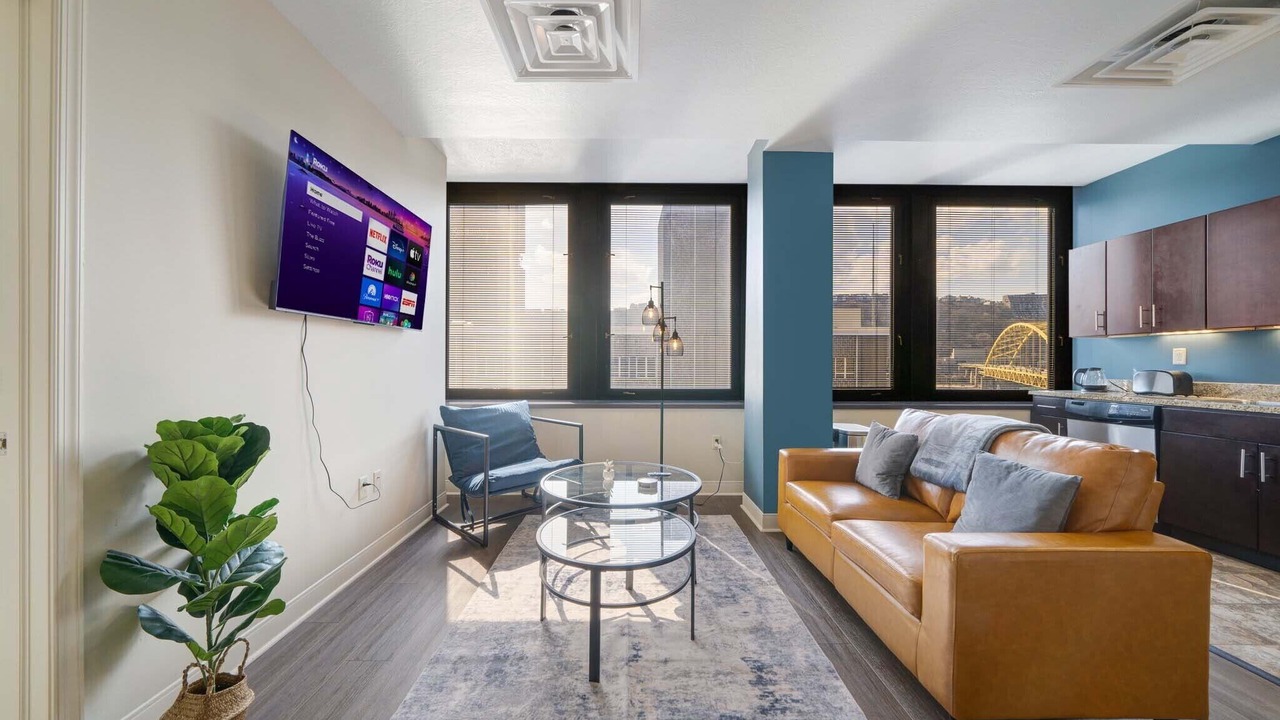 Photo of Livingroom in Downtown Pittsburgh