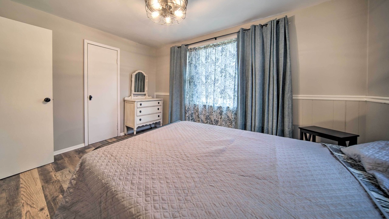 Photo of Bedroom in Meadville