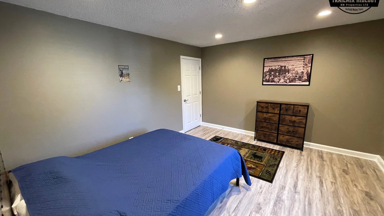 Photo of Bedroom in Matewan