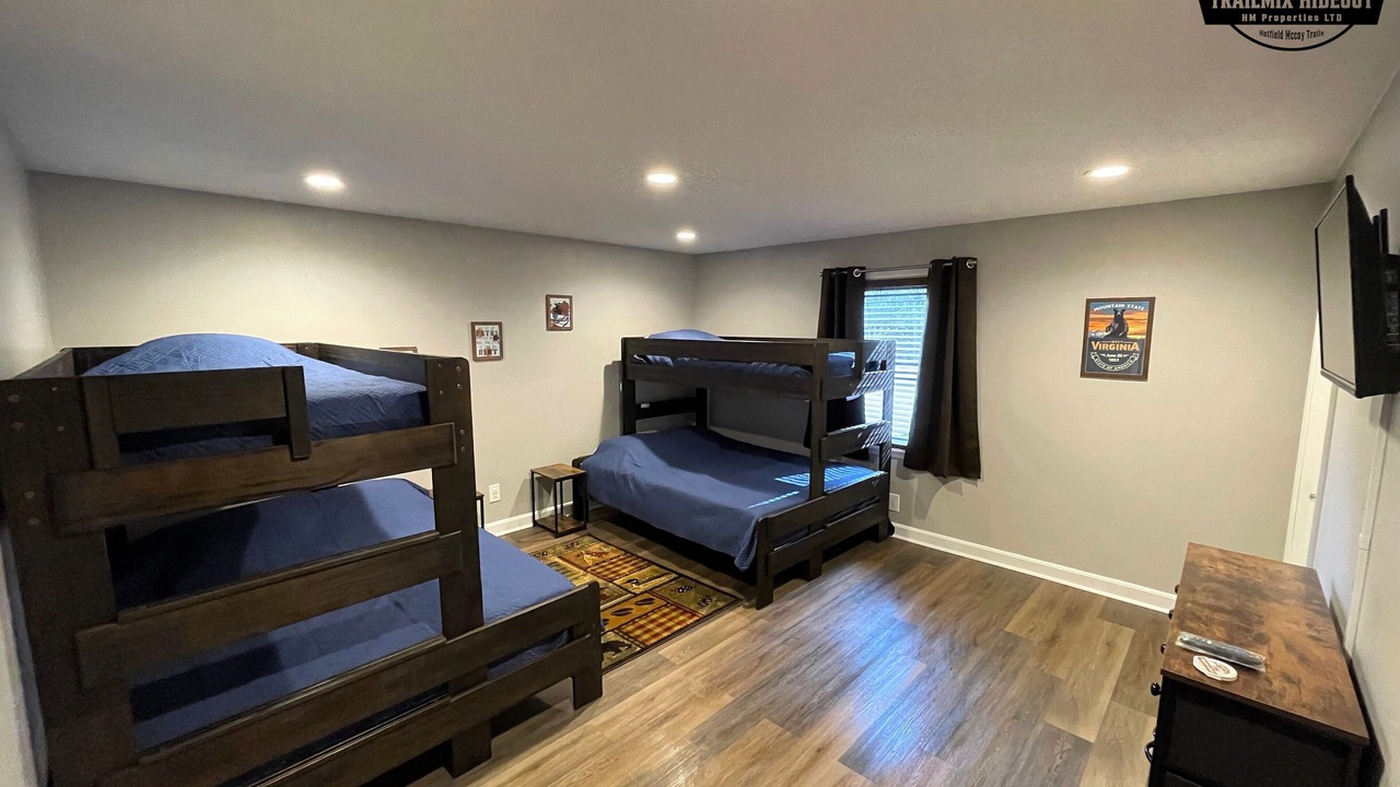 Photo of Bedroom in Matewan