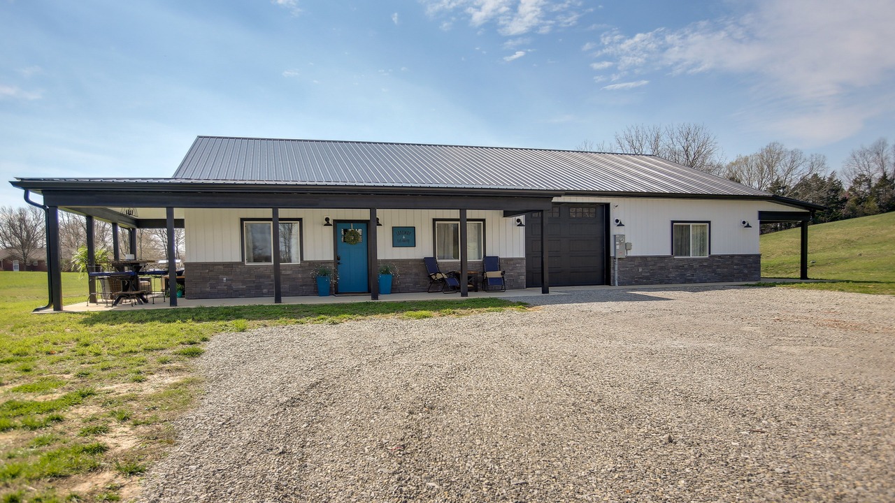 Photo of Outdoor in Byrdstown