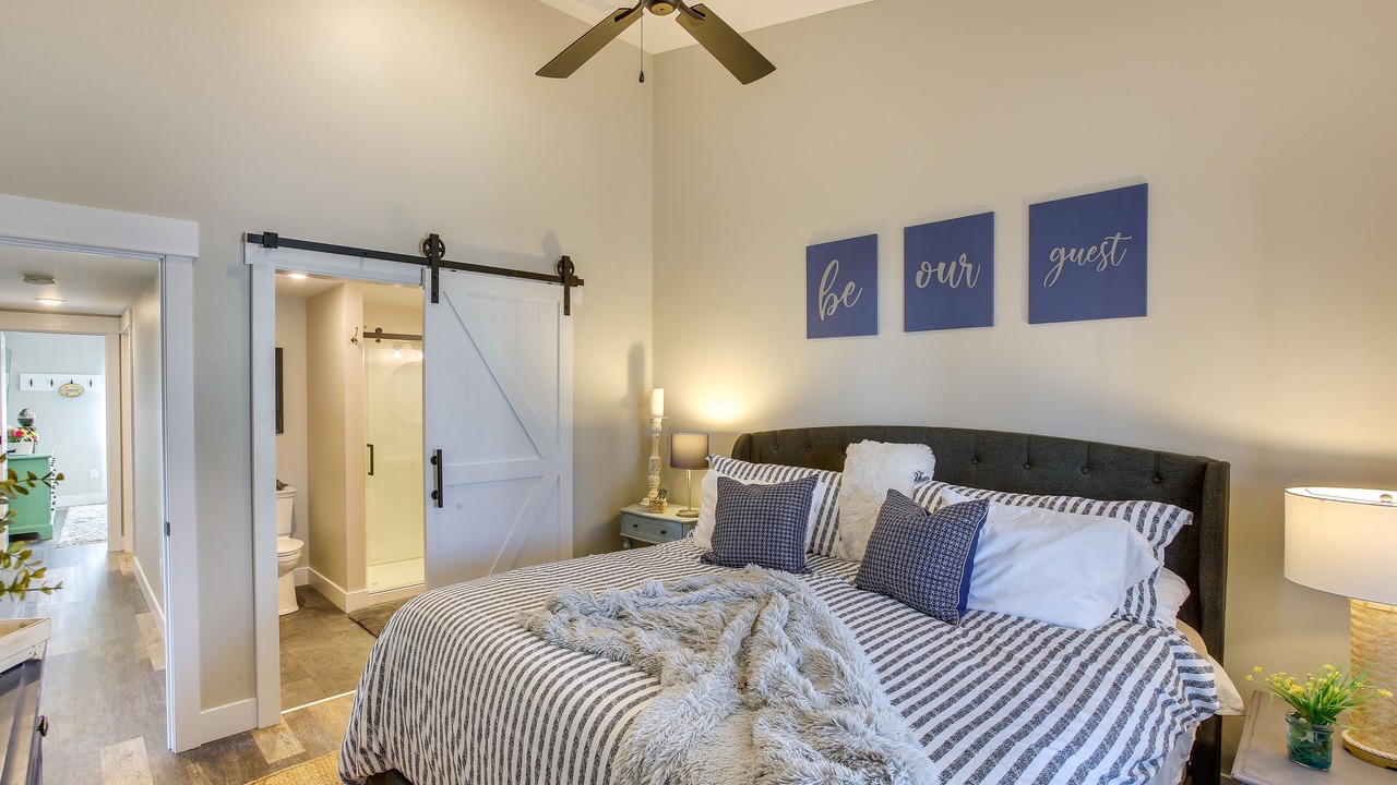 Photo of Bedroom in Byrdstown