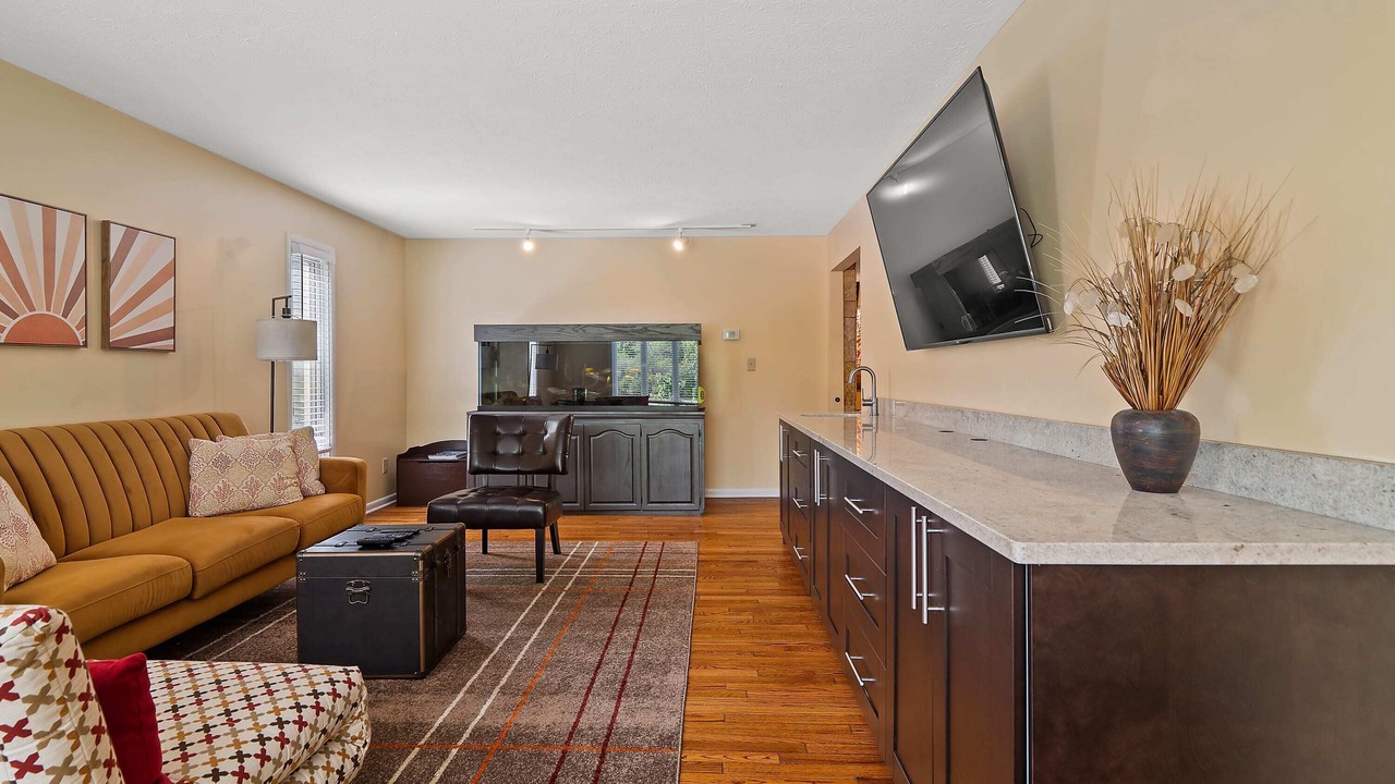Photo of Livingroom in Pepper Pike