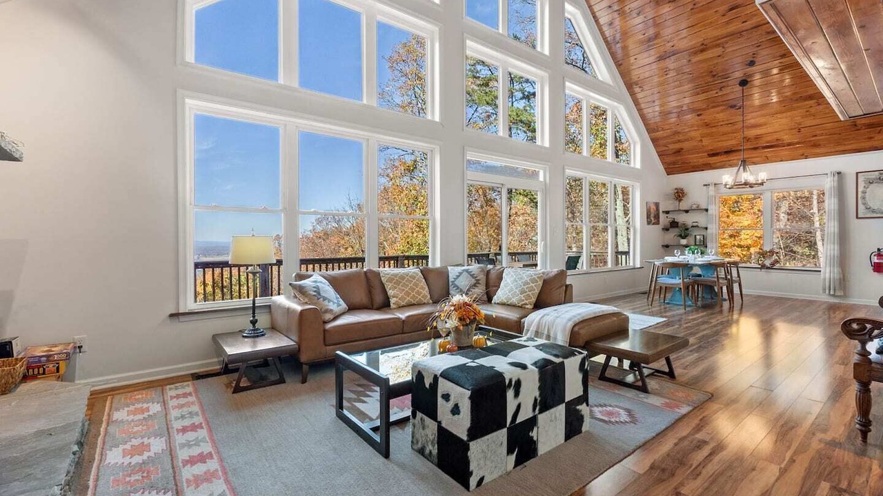 Photo of Livingroom in Keedysville