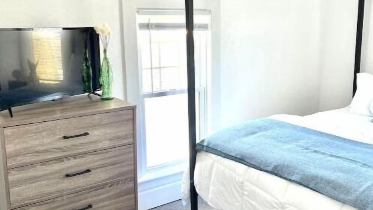 Photo of Bedroom in Port Clinton