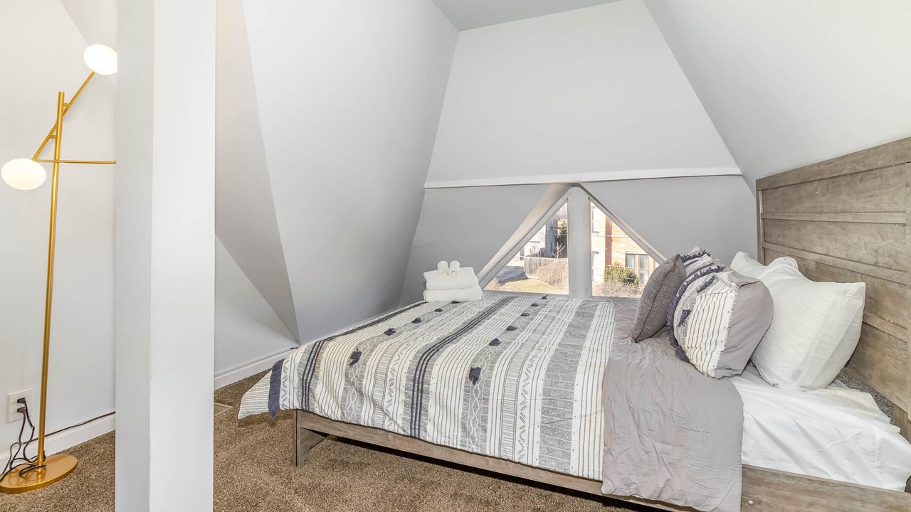 Photo of Bedroom in East Price Hill