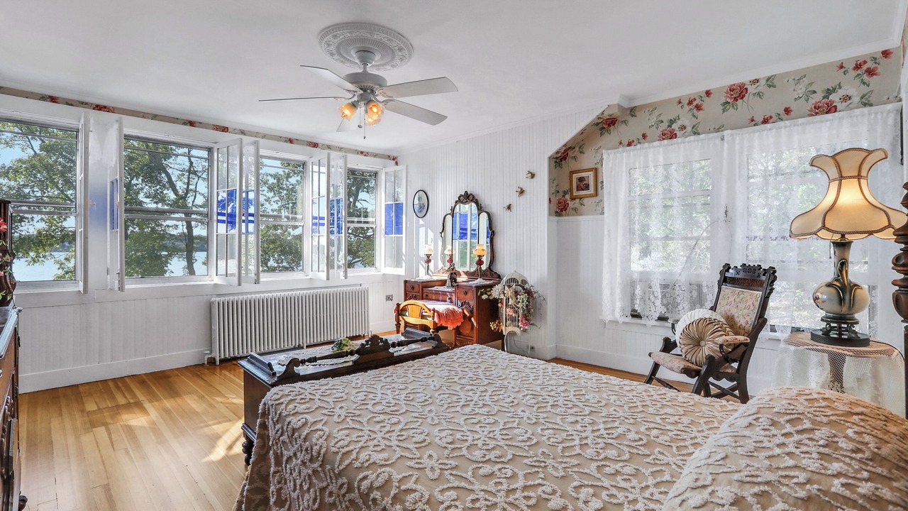 Photo of Bedroom in Orange Lake