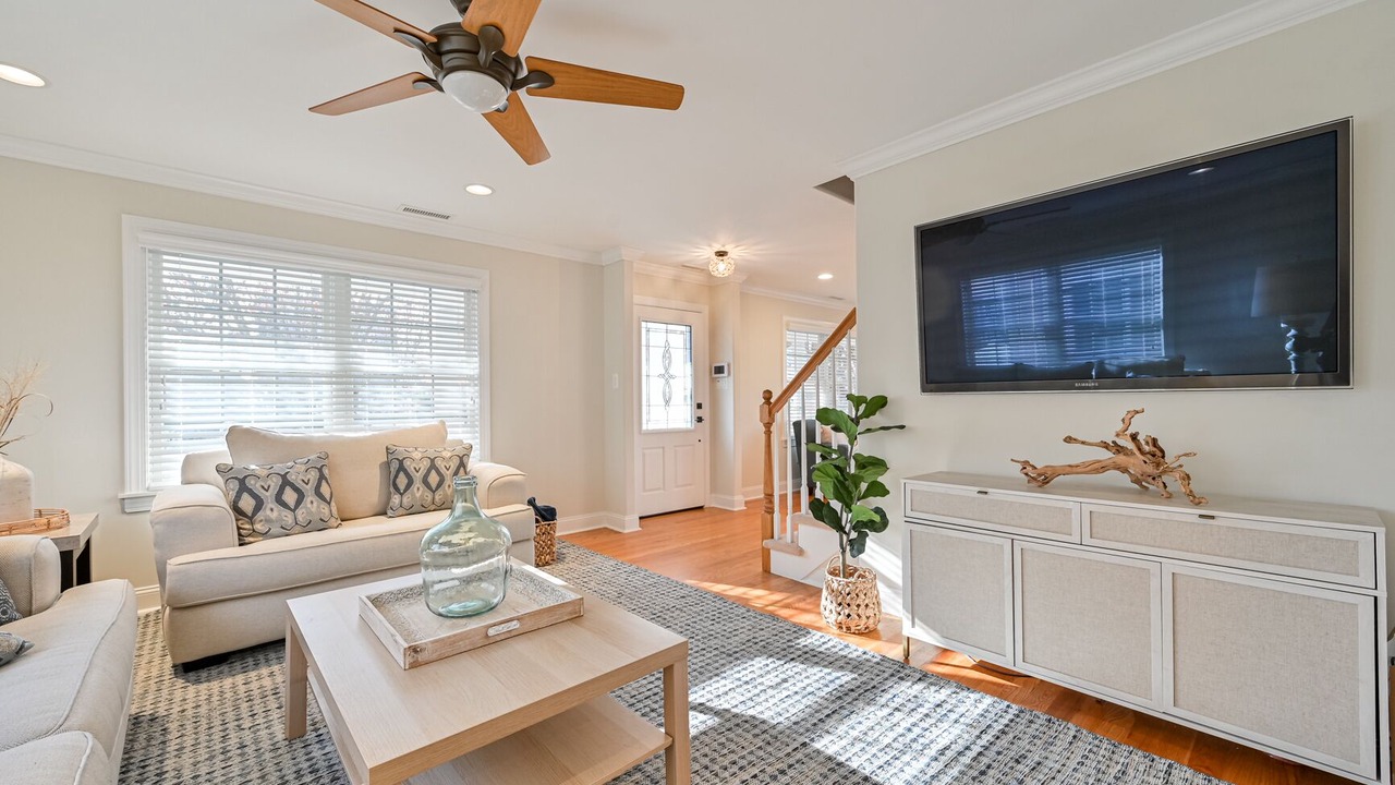 Photo of Livingroom in Margate City