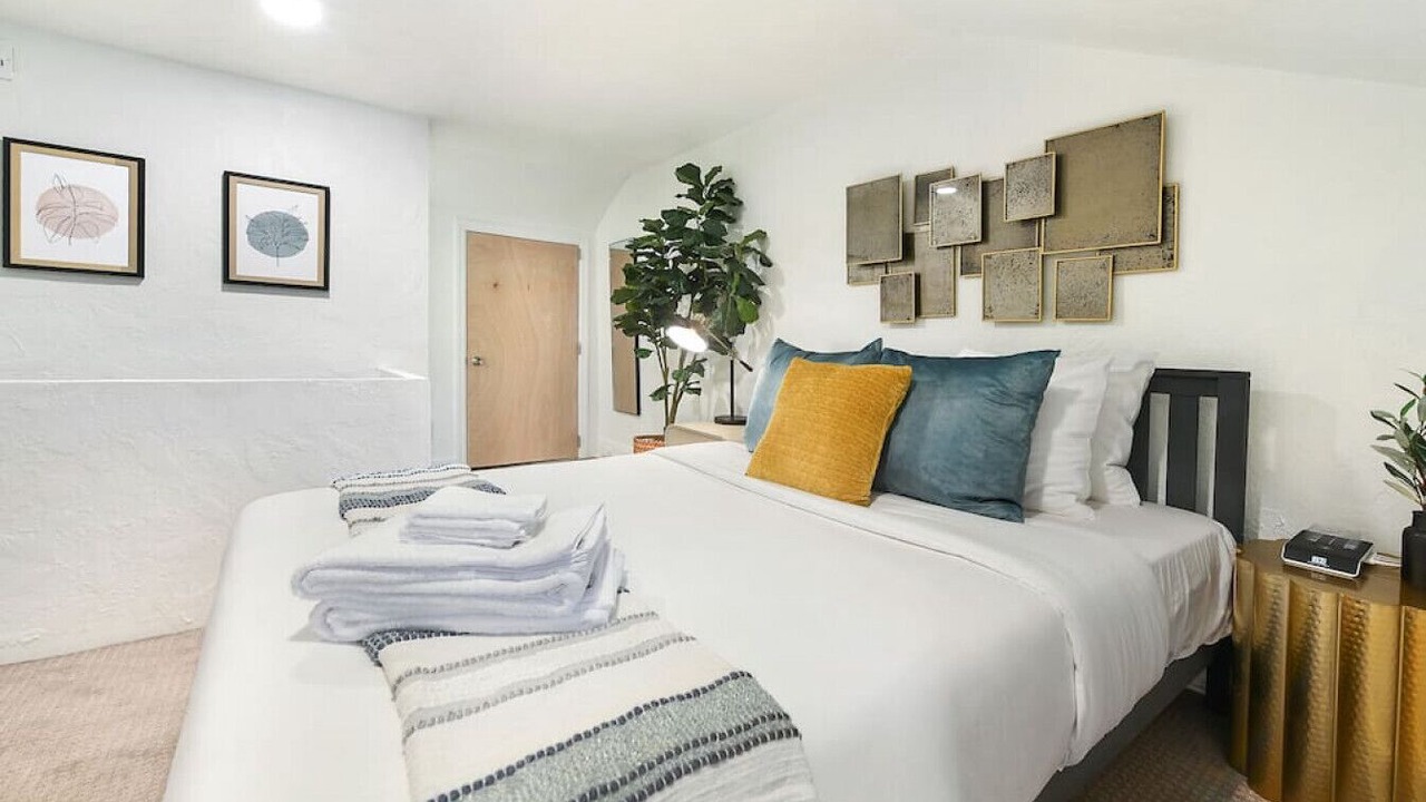 Photo of Bedroom in Lower Lawrenceville