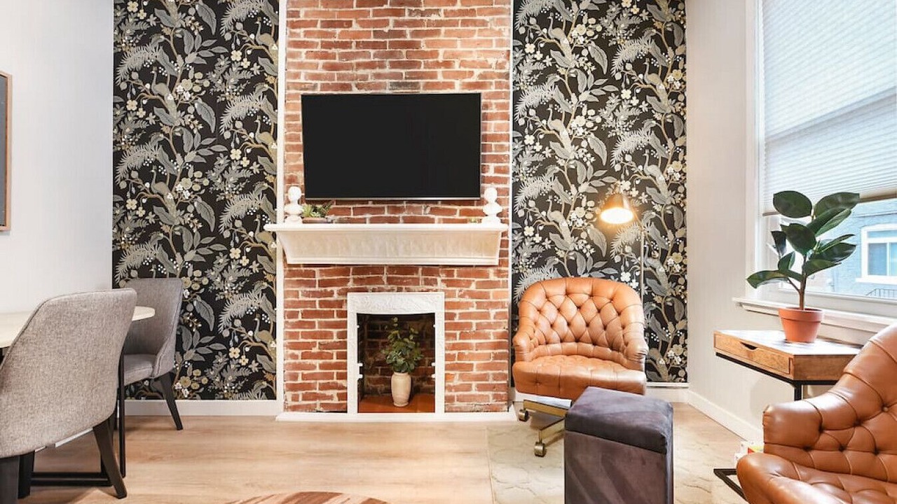 Photo of Livingroom in Lower Lawrenceville