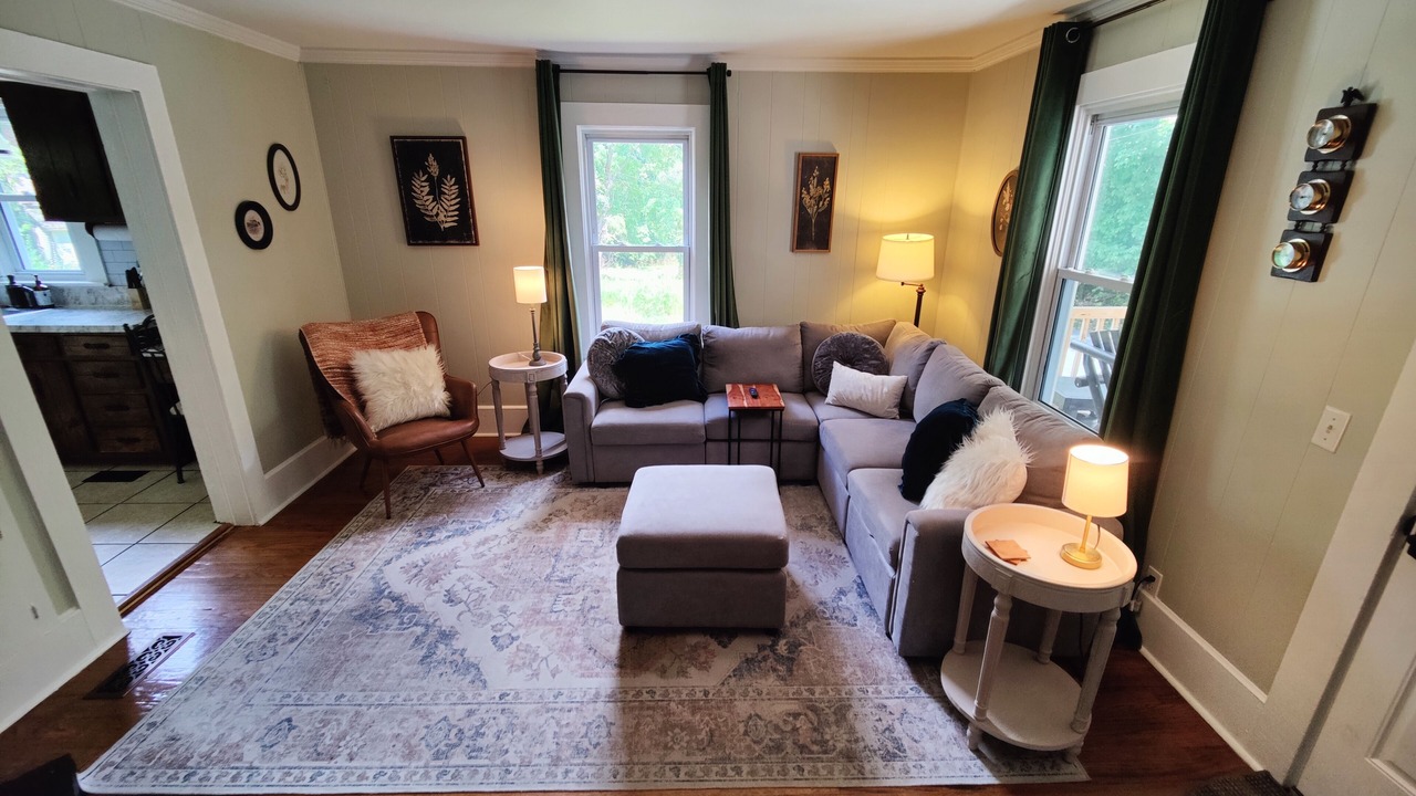 Photo of Livingroom in Greensburg