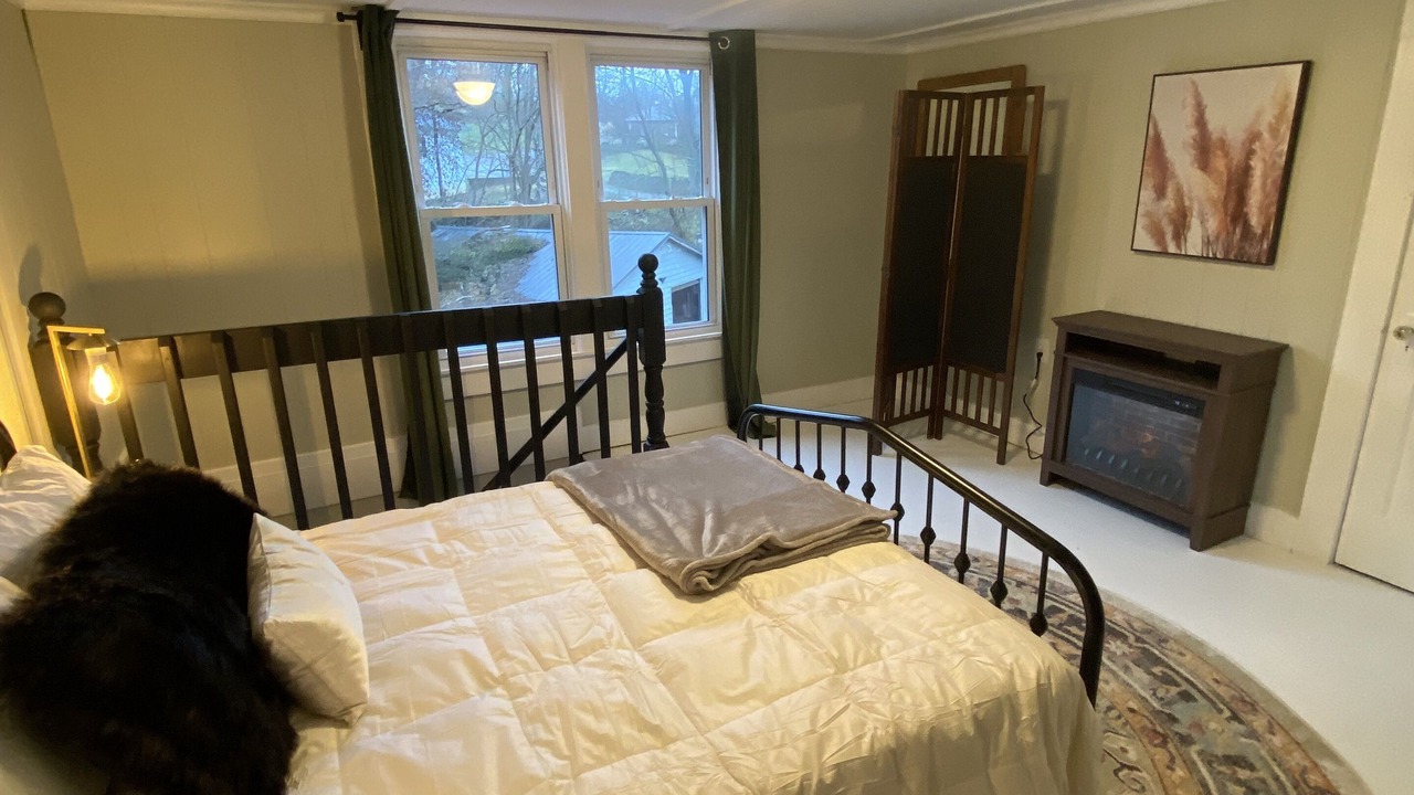 Photo of Bedroom in Greensburg