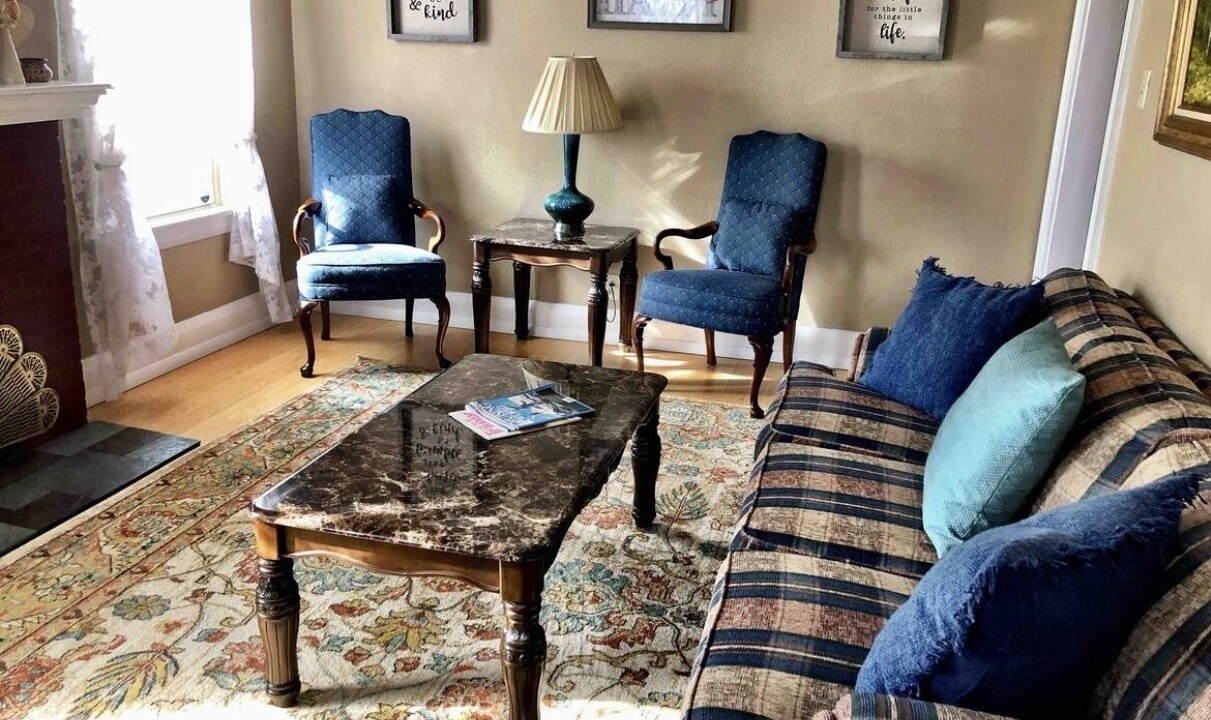 Photo of Livingroom in Austintown