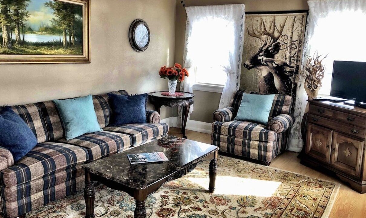 Photo of Livingroom in Austintown