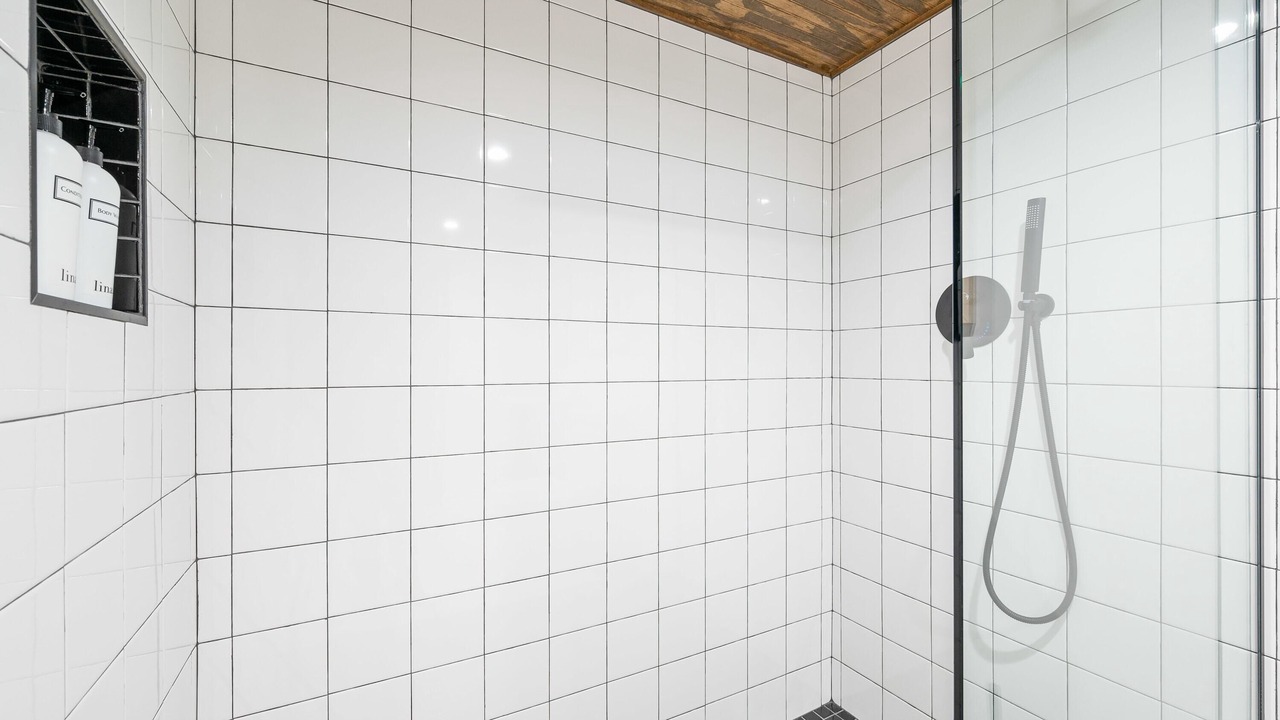 Photo of Bathroom in Allaben