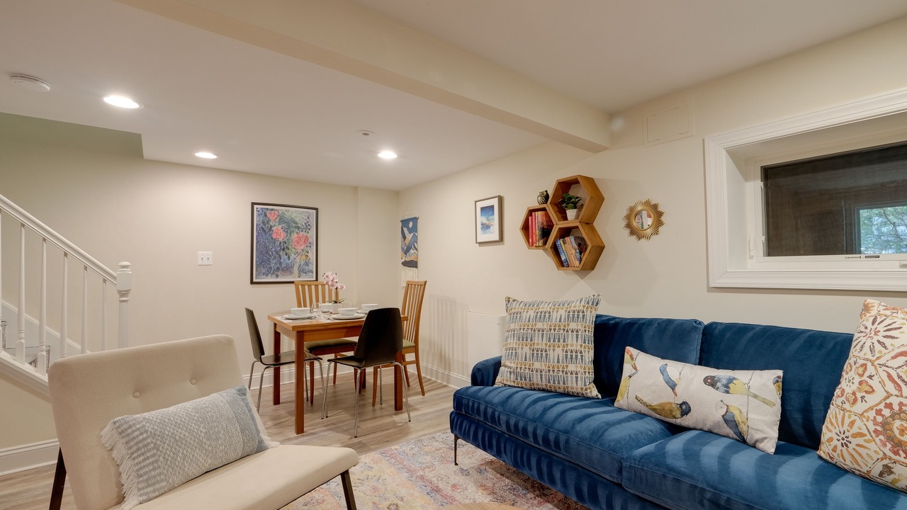 Photo of Livingroom in Mount Pleasant