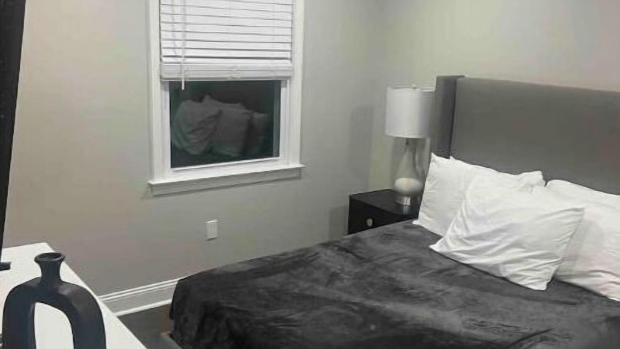 Photo of Bedroom in Fairlawn