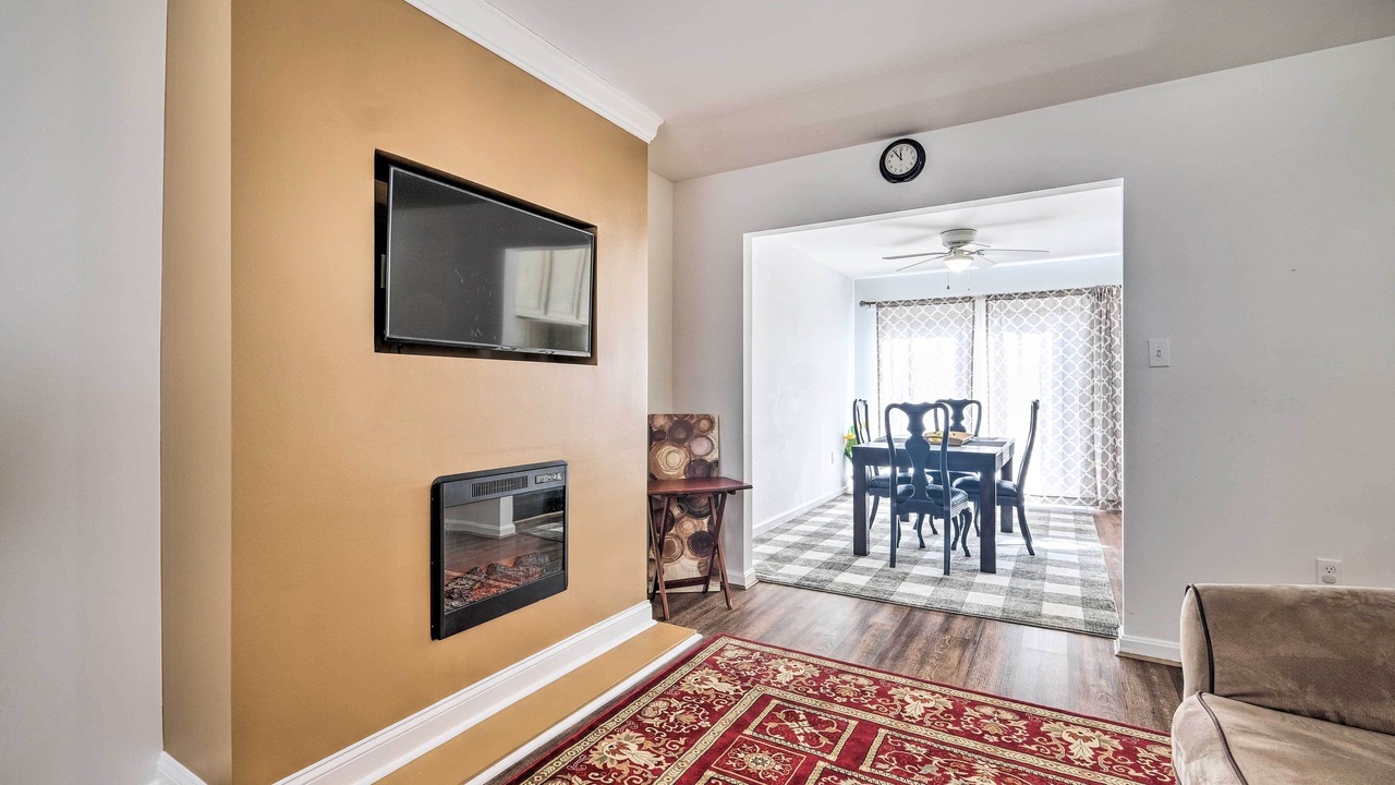 Photo of Livingroom in Riverdale Park