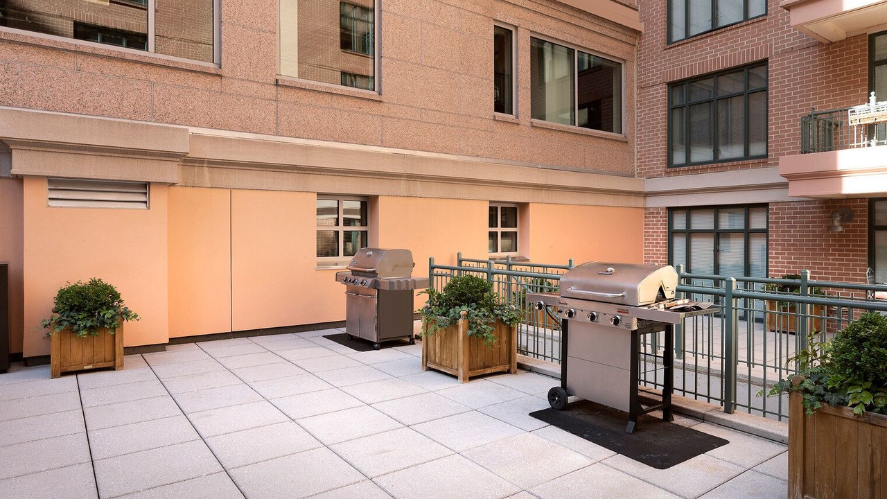 Photo of Patio Balcony in Penn Quarter