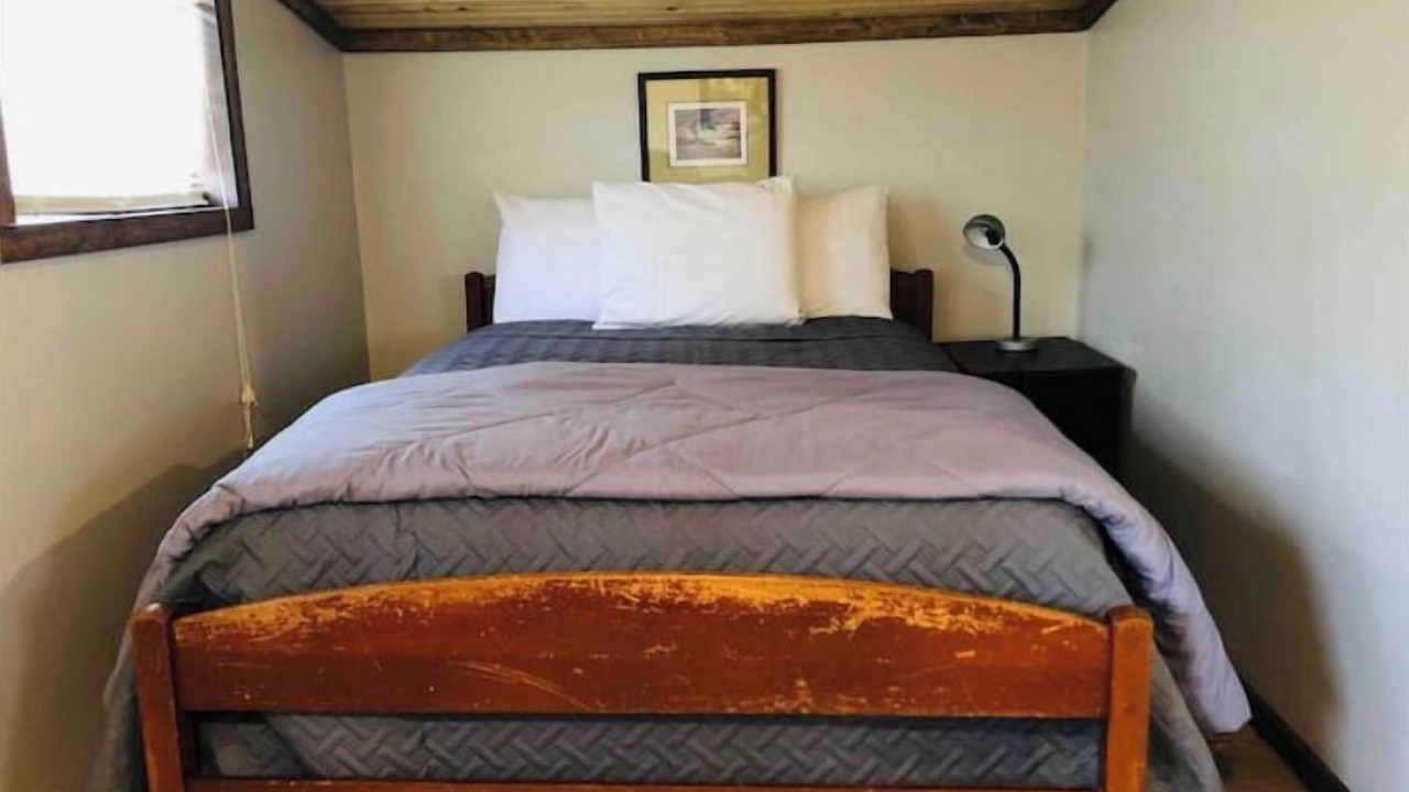 Photo of Bedroom in Manns Choice