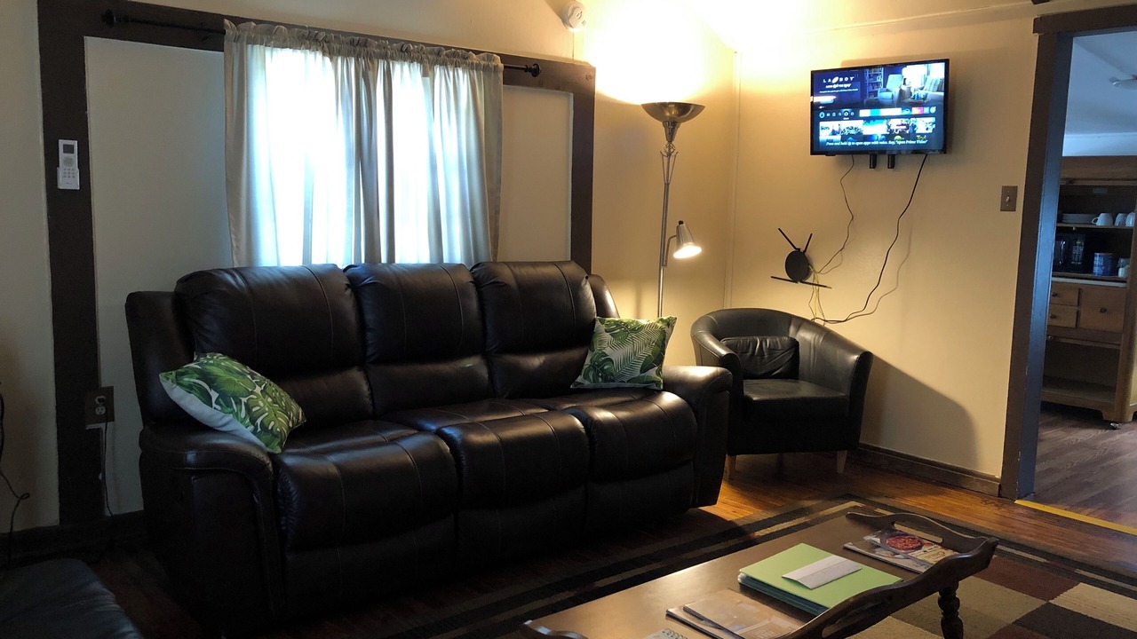 Photo of Livingroom in Manns Choice