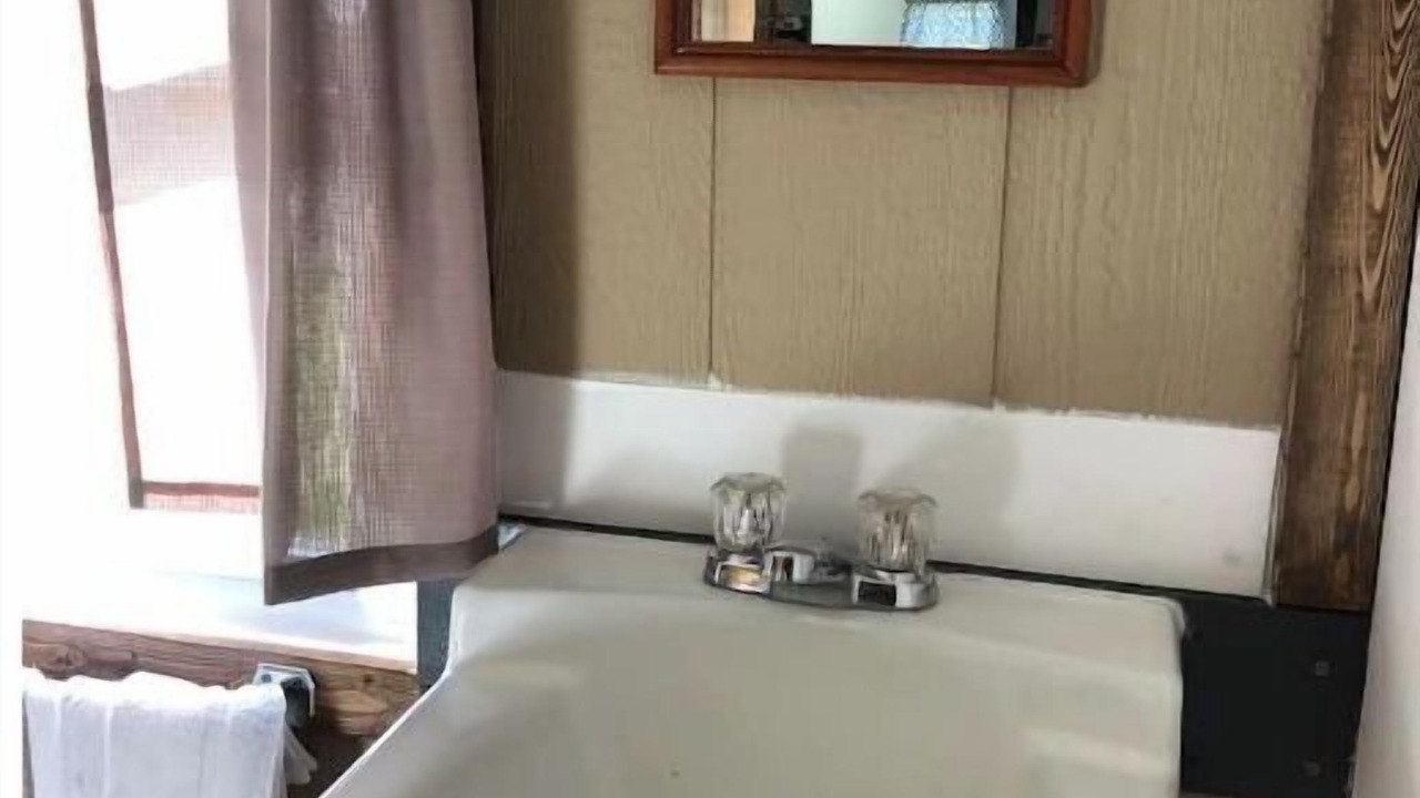 Photo of Bathroom in Manns Choice