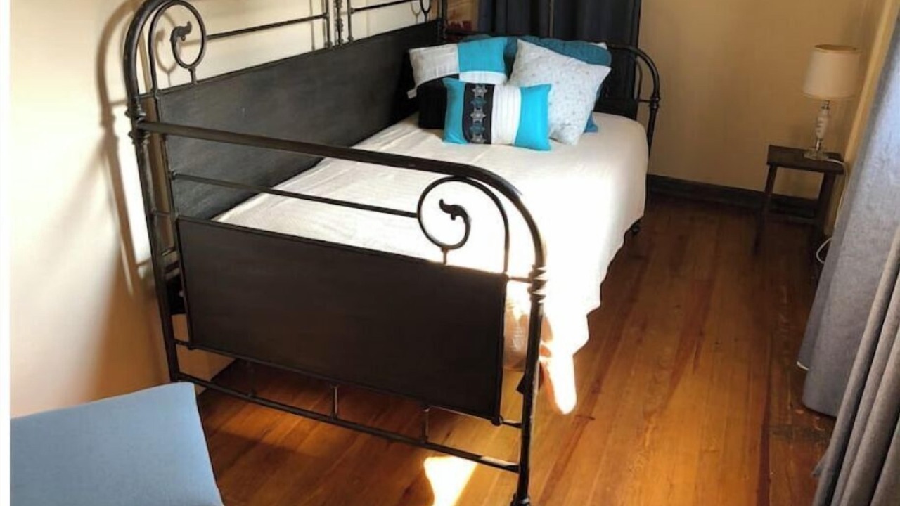 Photo of Bedroom in Manns Choice