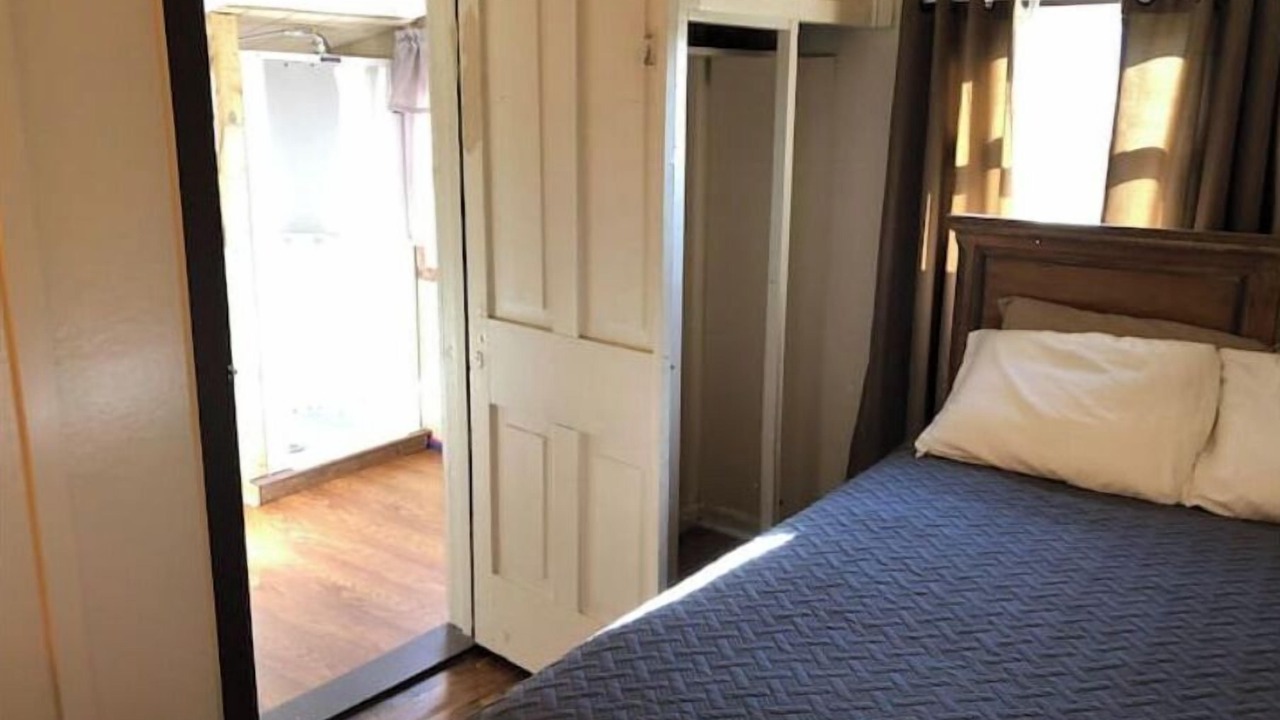 Photo of Bedroom in Manns Choice