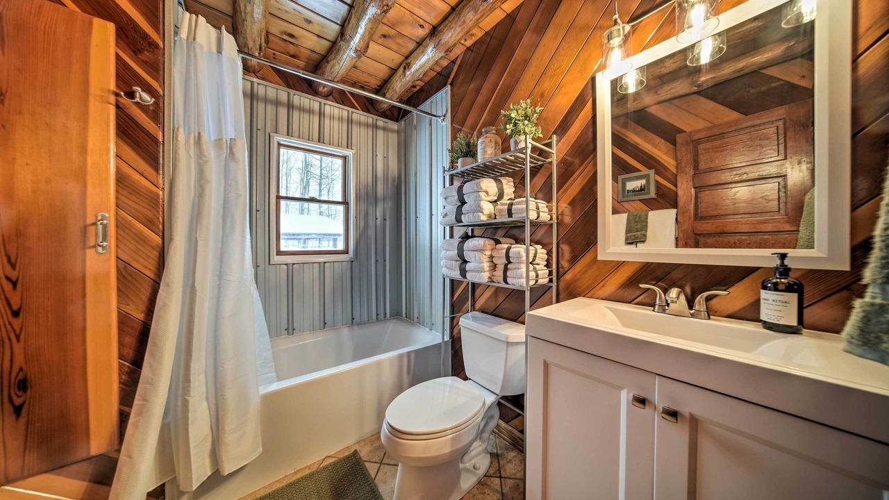 Photo of Bathroom in Cambridge Springs