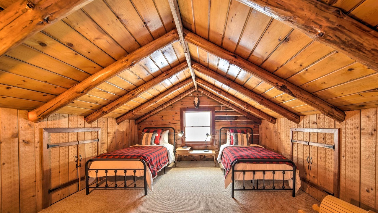 Photo of Bedroom in Cambridge Springs