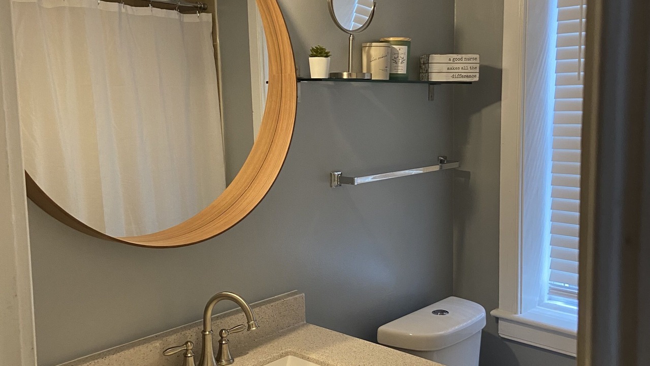 Photo of Bathroom in Downtown Baltimore