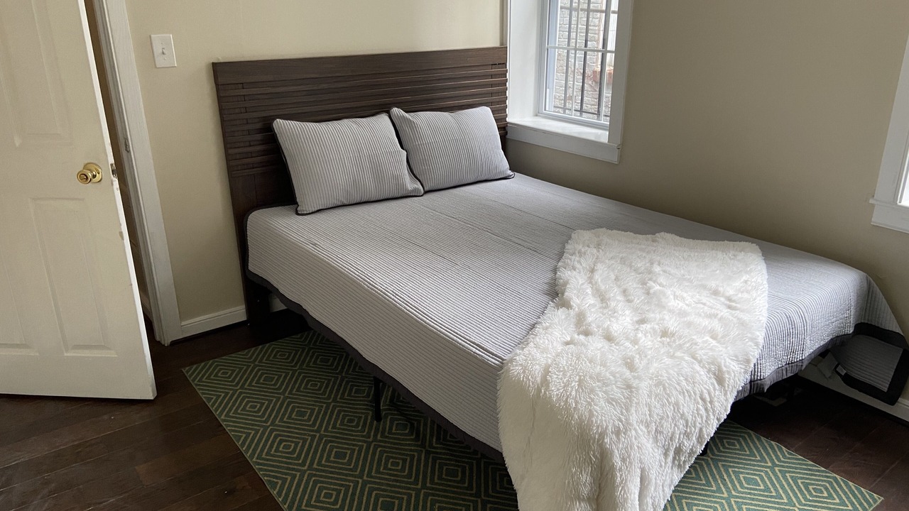 Photo of Bedroom in Downtown Baltimore