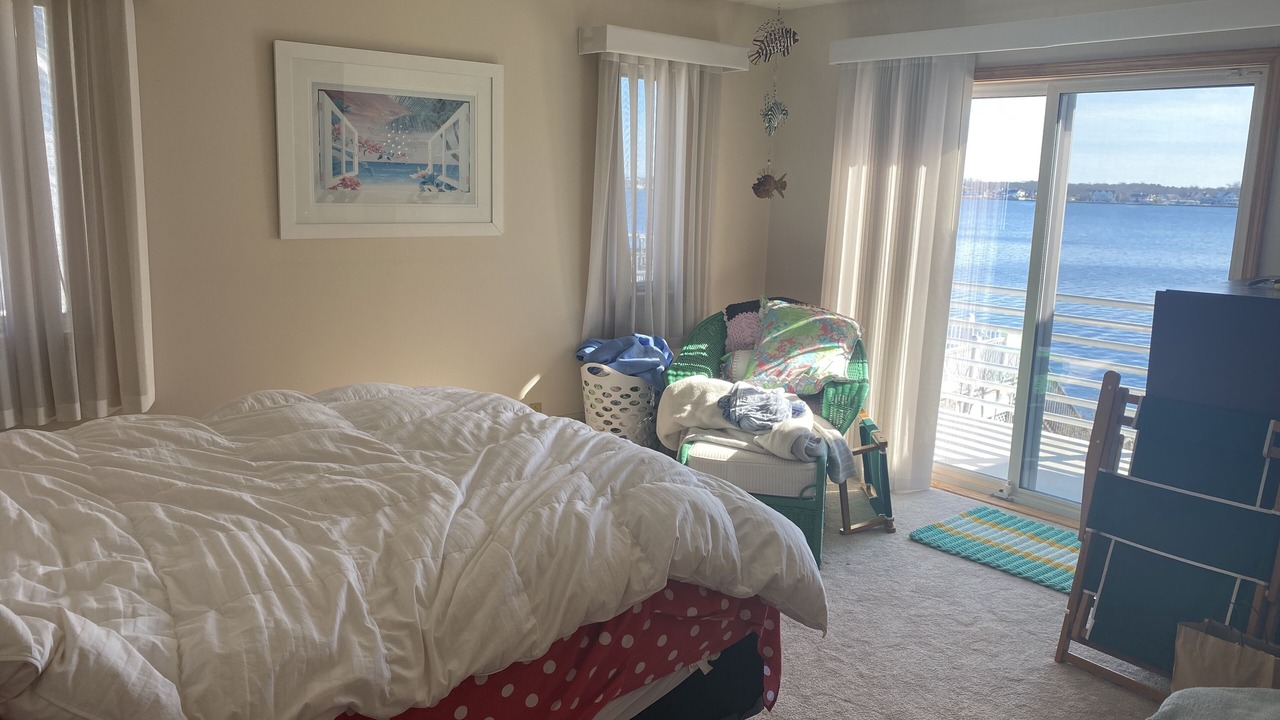 Photo of Bedroom in Brick